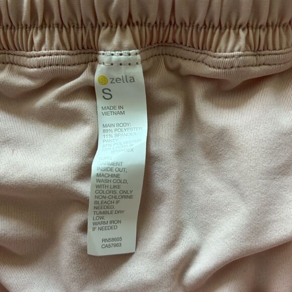 New Zella Soft Pink Elastic Shorts Size S - Picture 3 of 10
